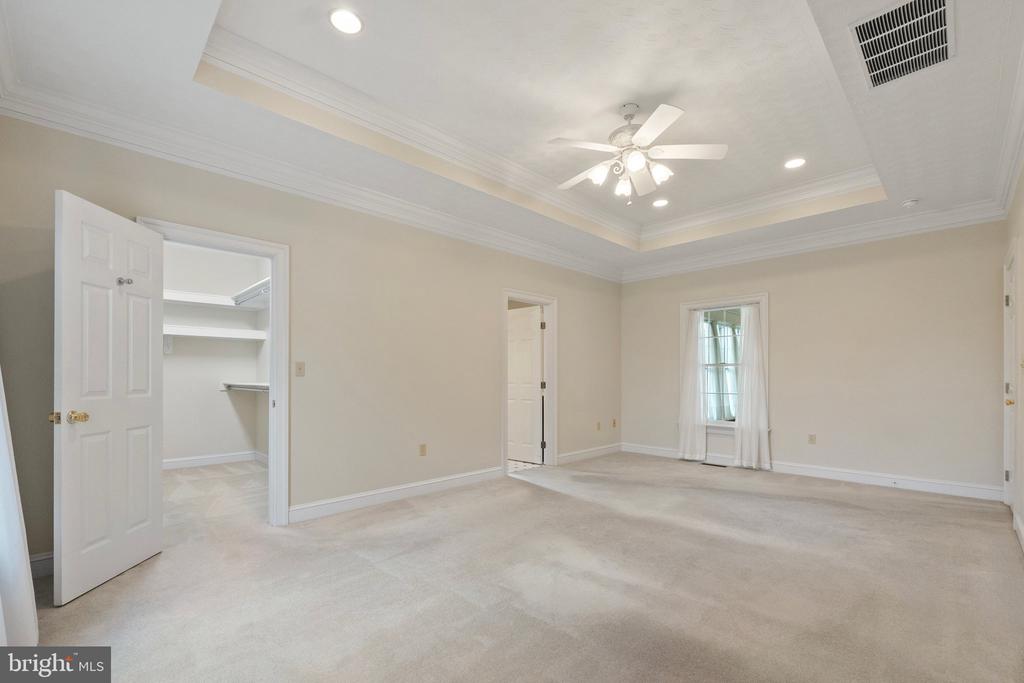 107 Dewberry Dr