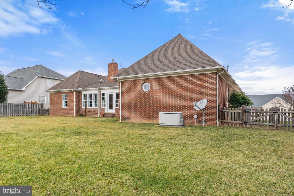 107 Dewberry Dr