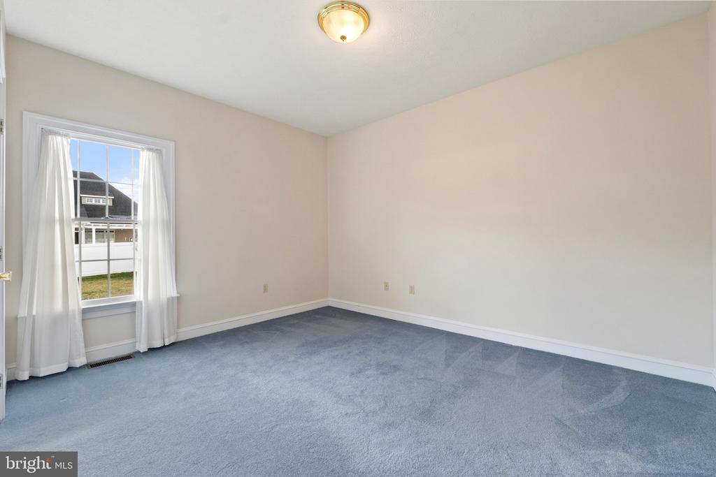 107 Dewberry Dr