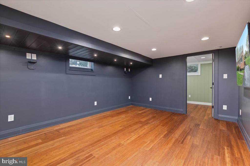108 Milam Dr