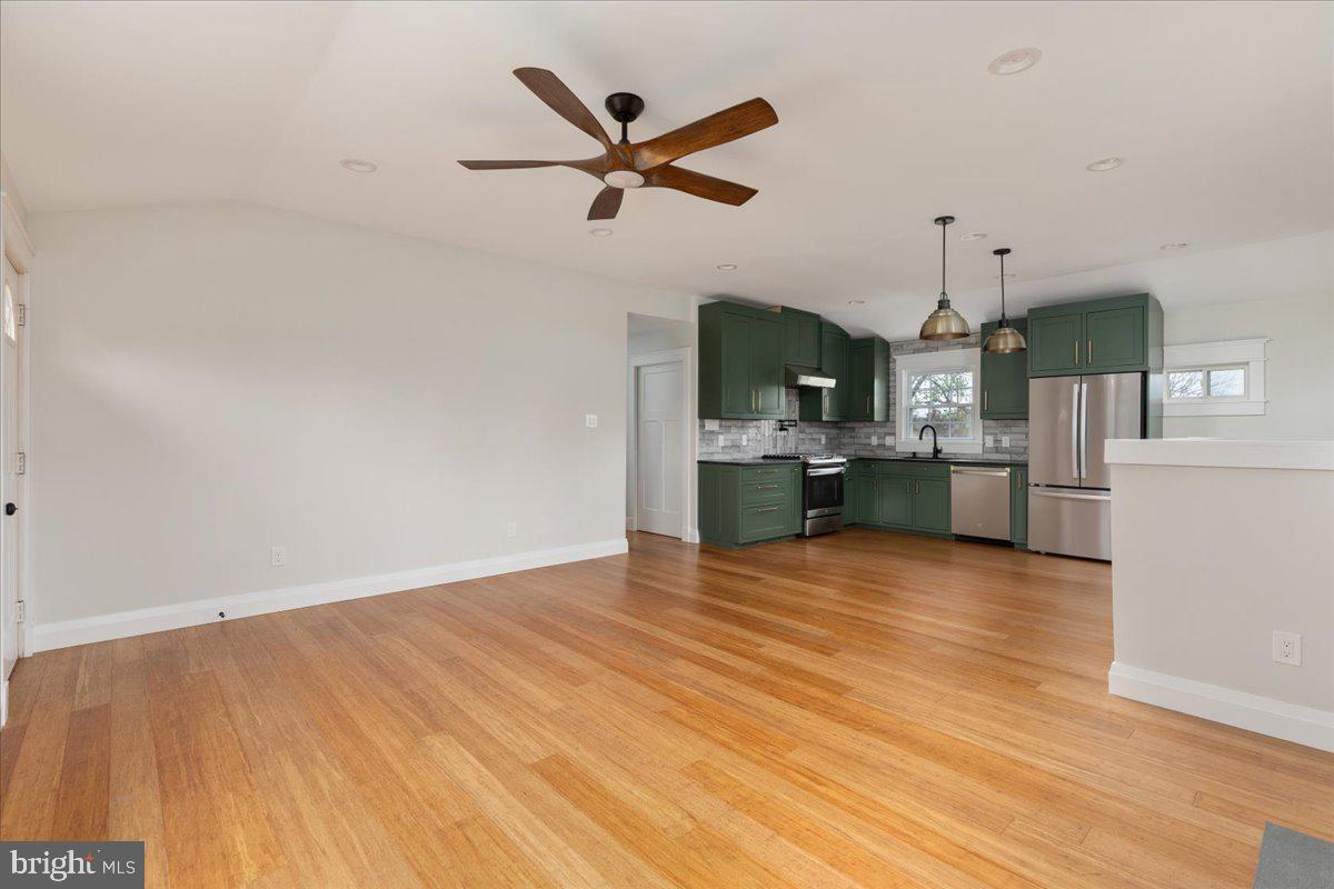 108 Milam Dr