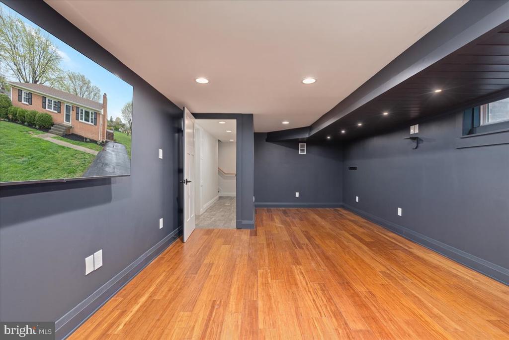 108 Milam Dr
