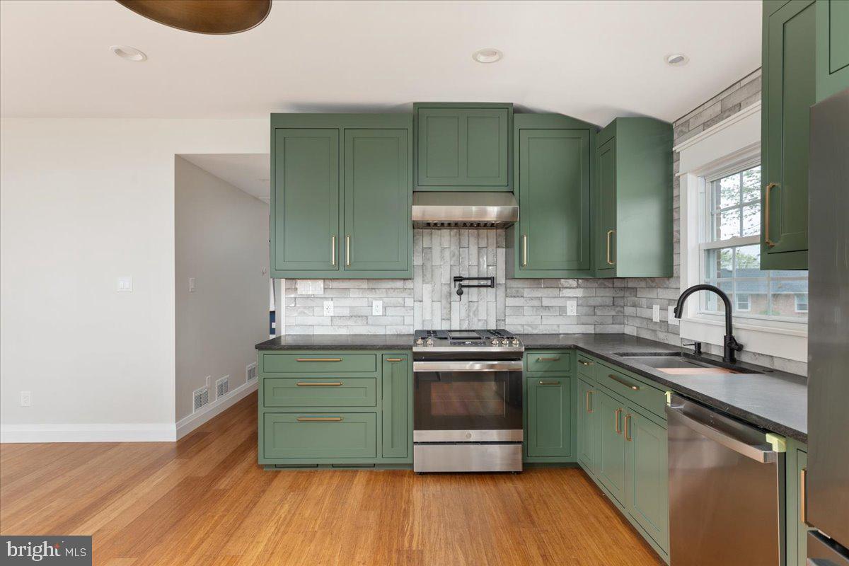 108 Milam Dr