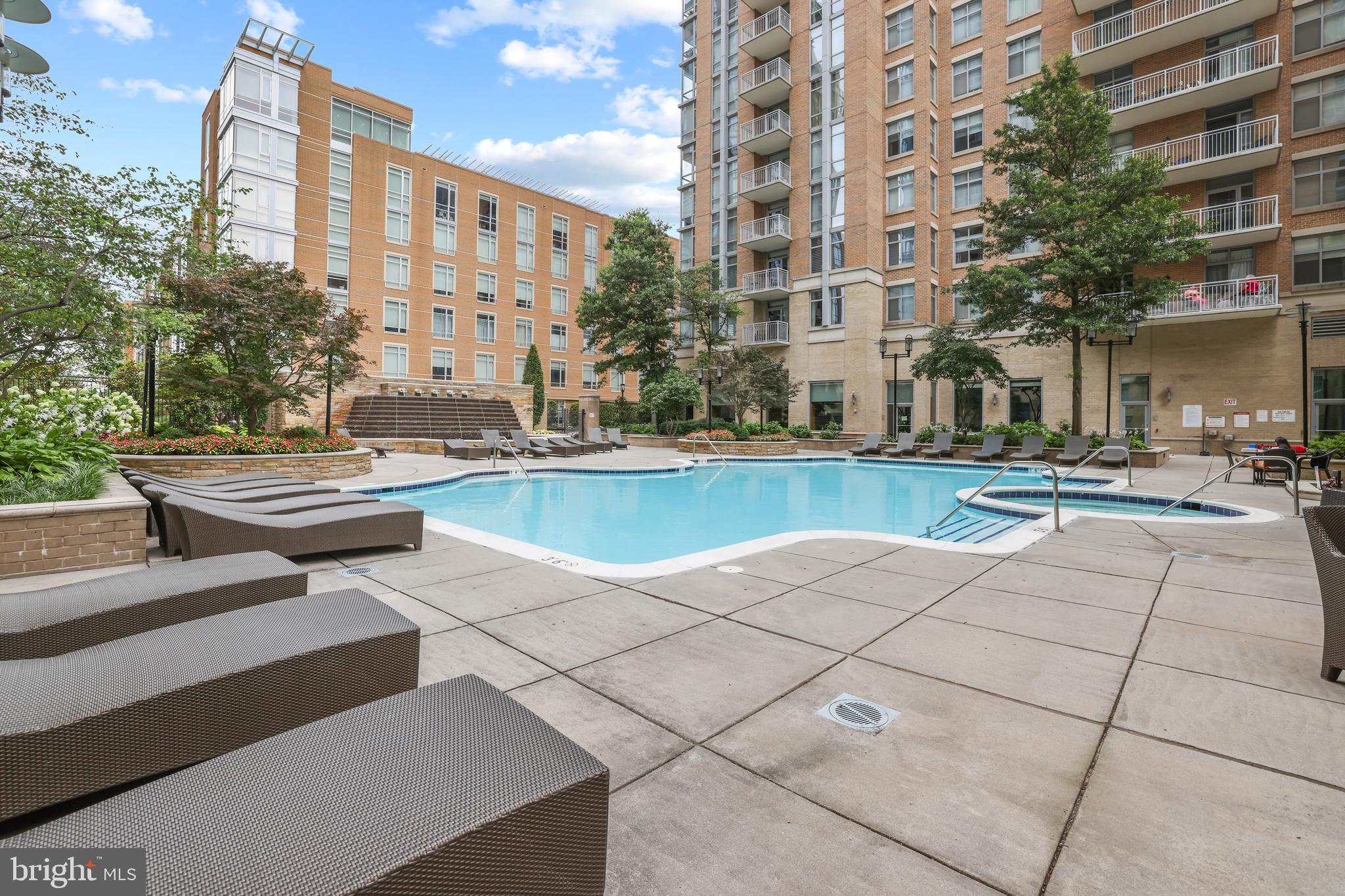 11990 Market STREET Unit: 906
