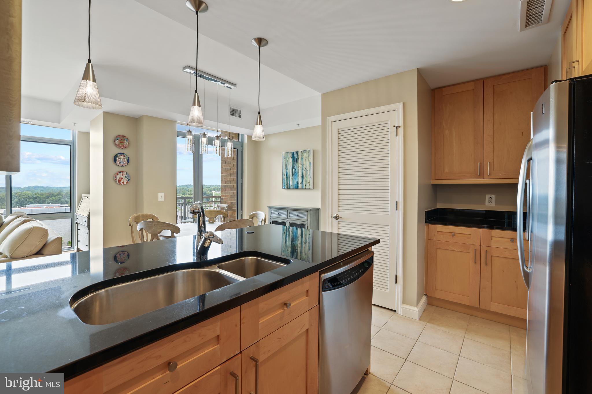 11990 Market STREET Unit: 906