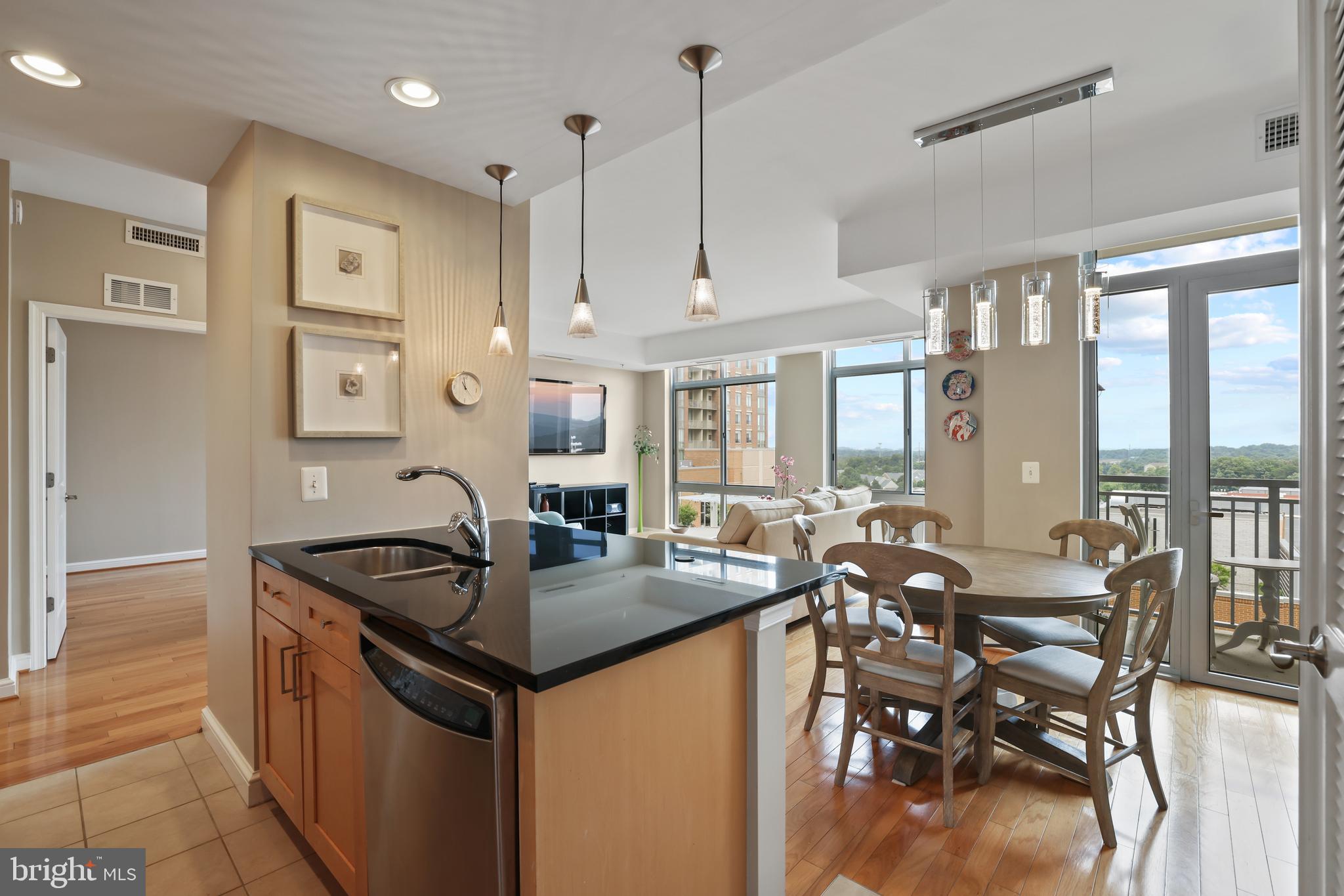 11990 Market STREET Unit: 906