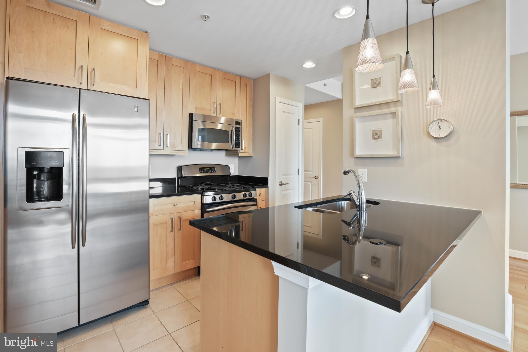 11990 Market STREET Unit: 906