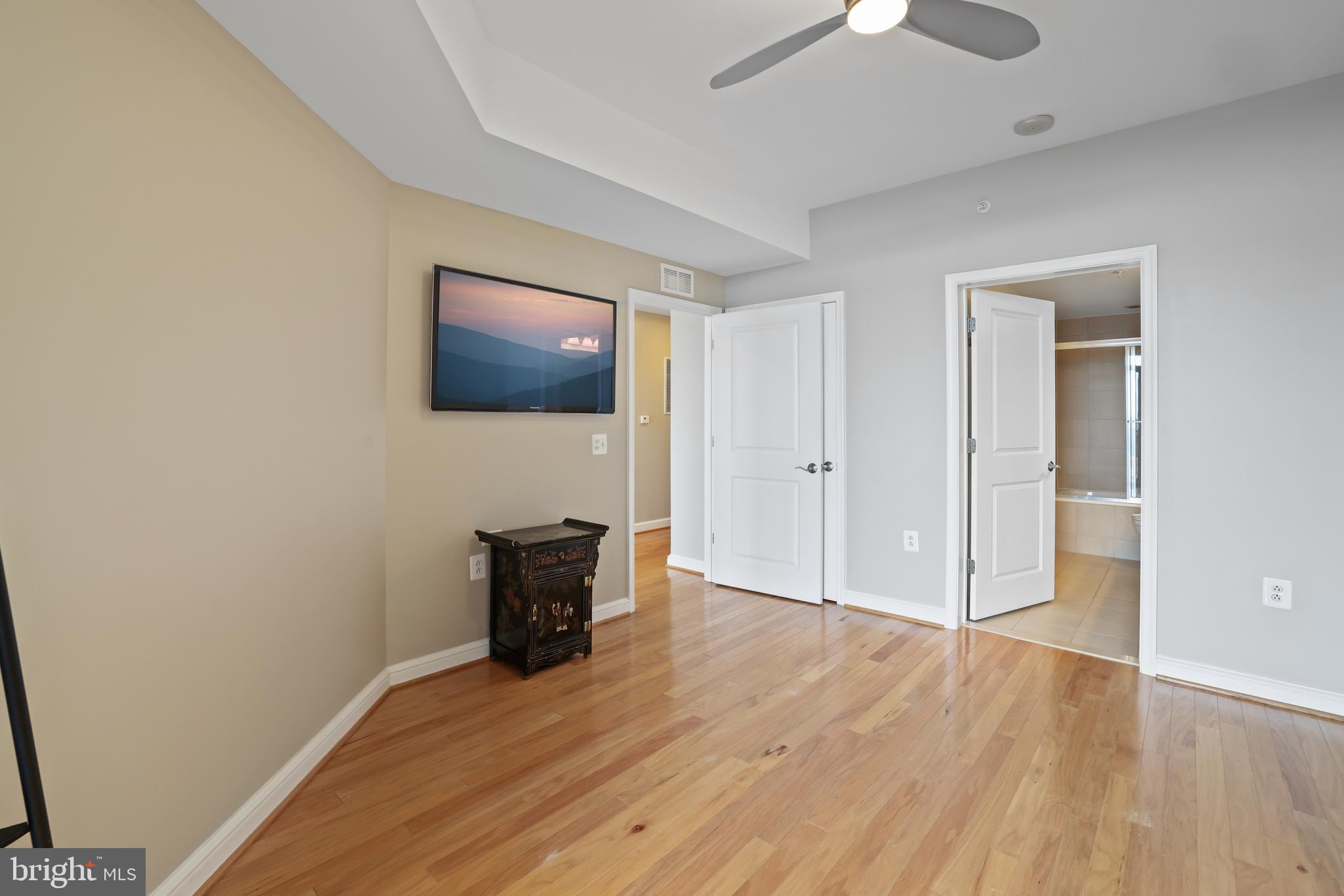 11990 Market STREET Unit: 906