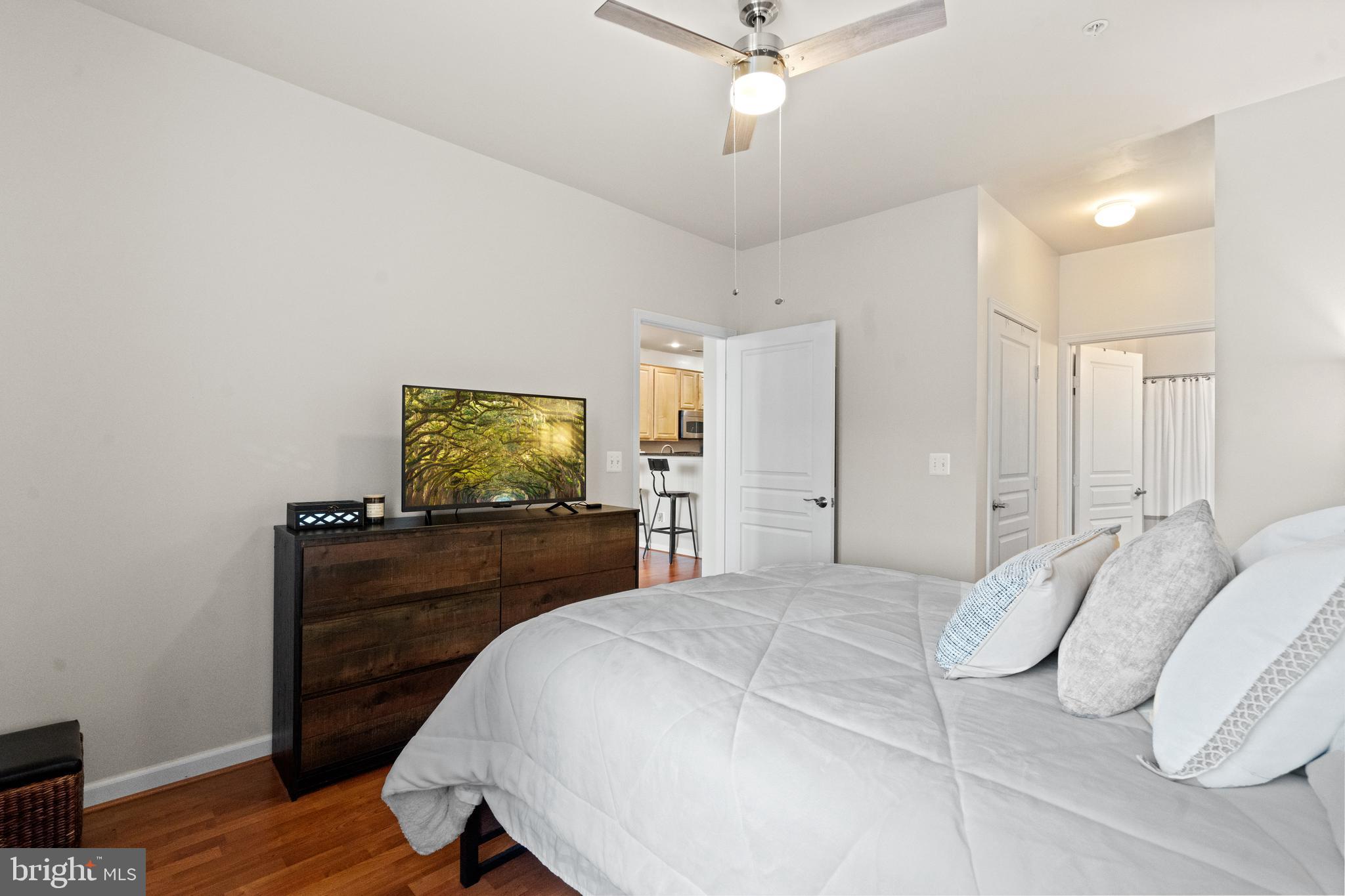 12000 Market STREET Unit: 380