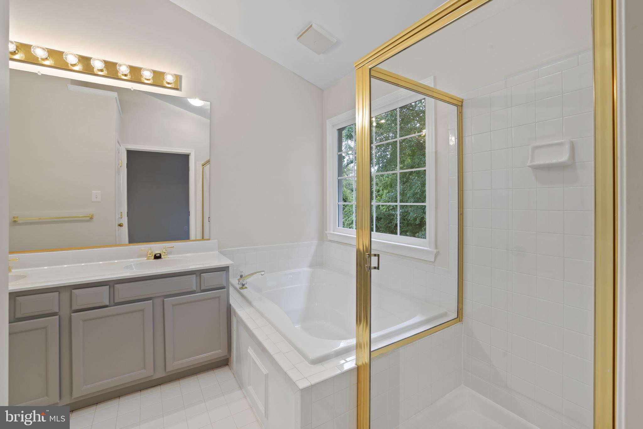 3111 Sutherland Hill COURT