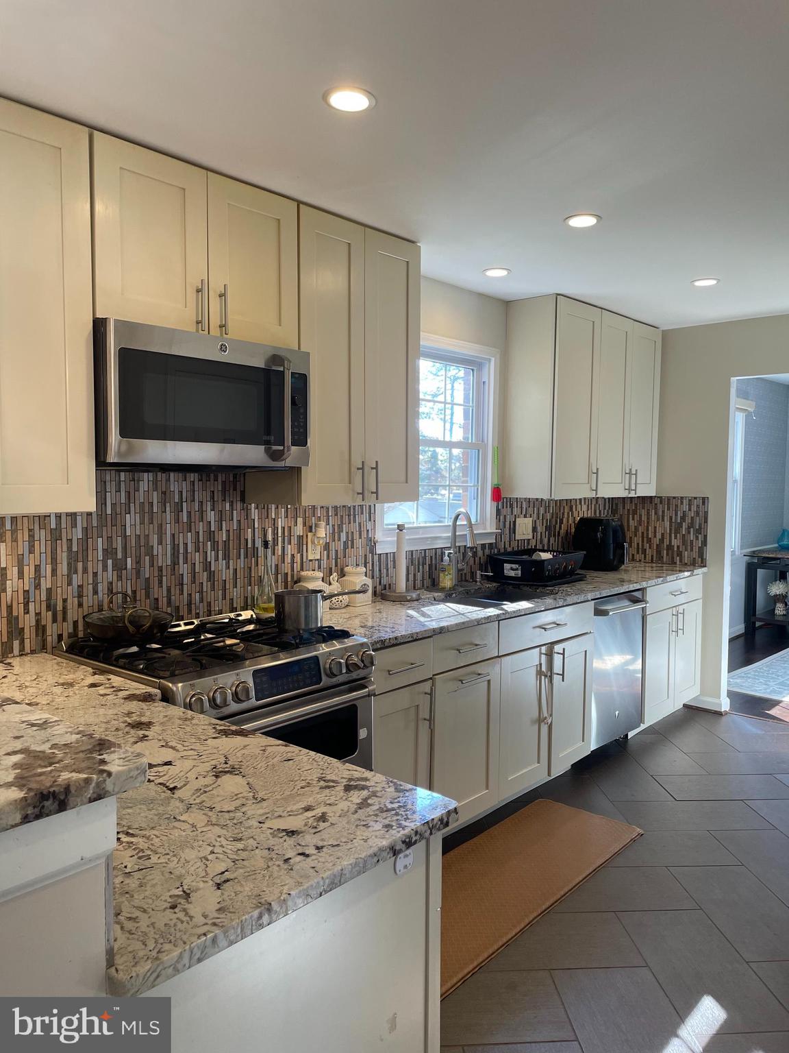 6919 Conservation DRIVE