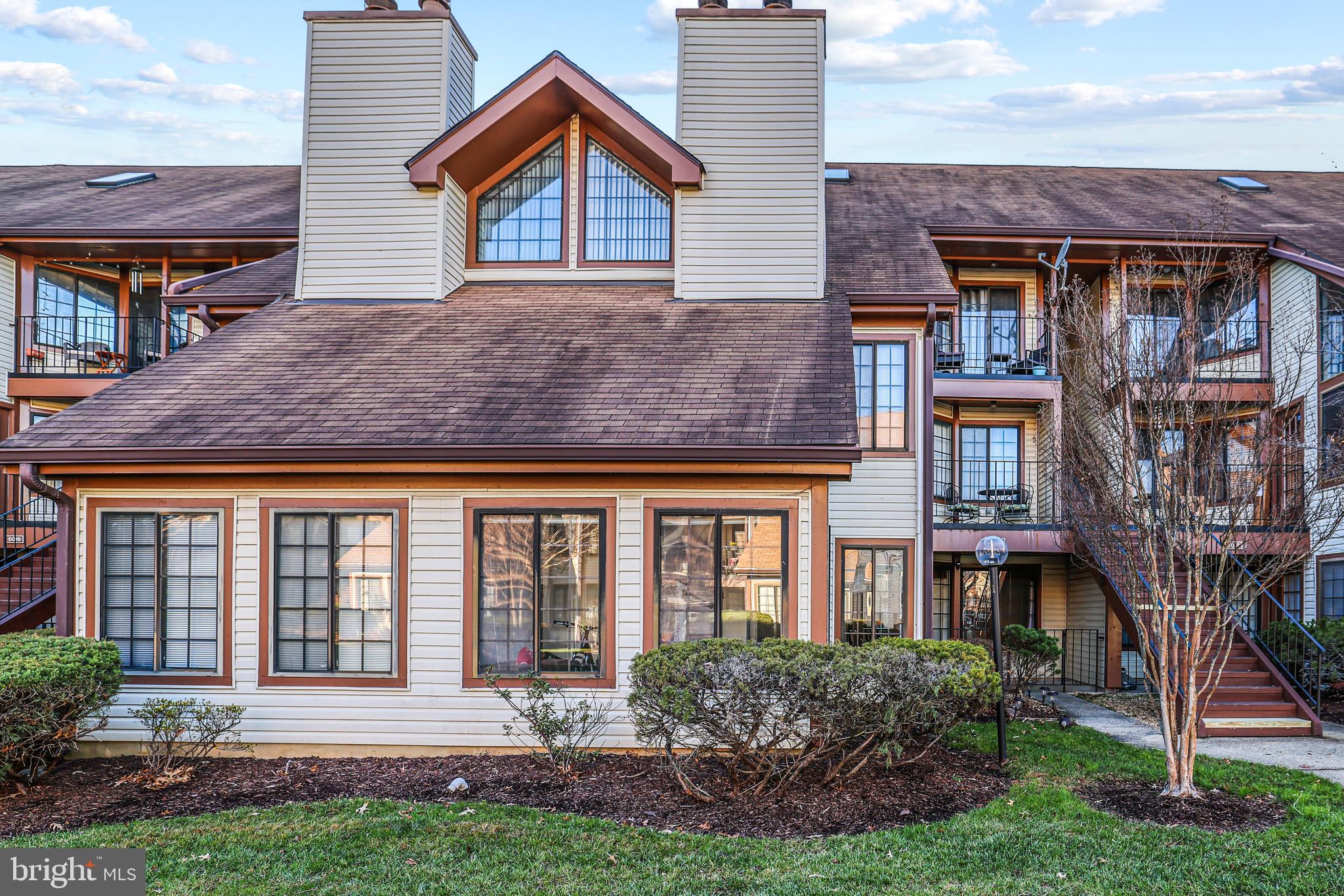 6017 Curtier DRIVE Unit: 6017A