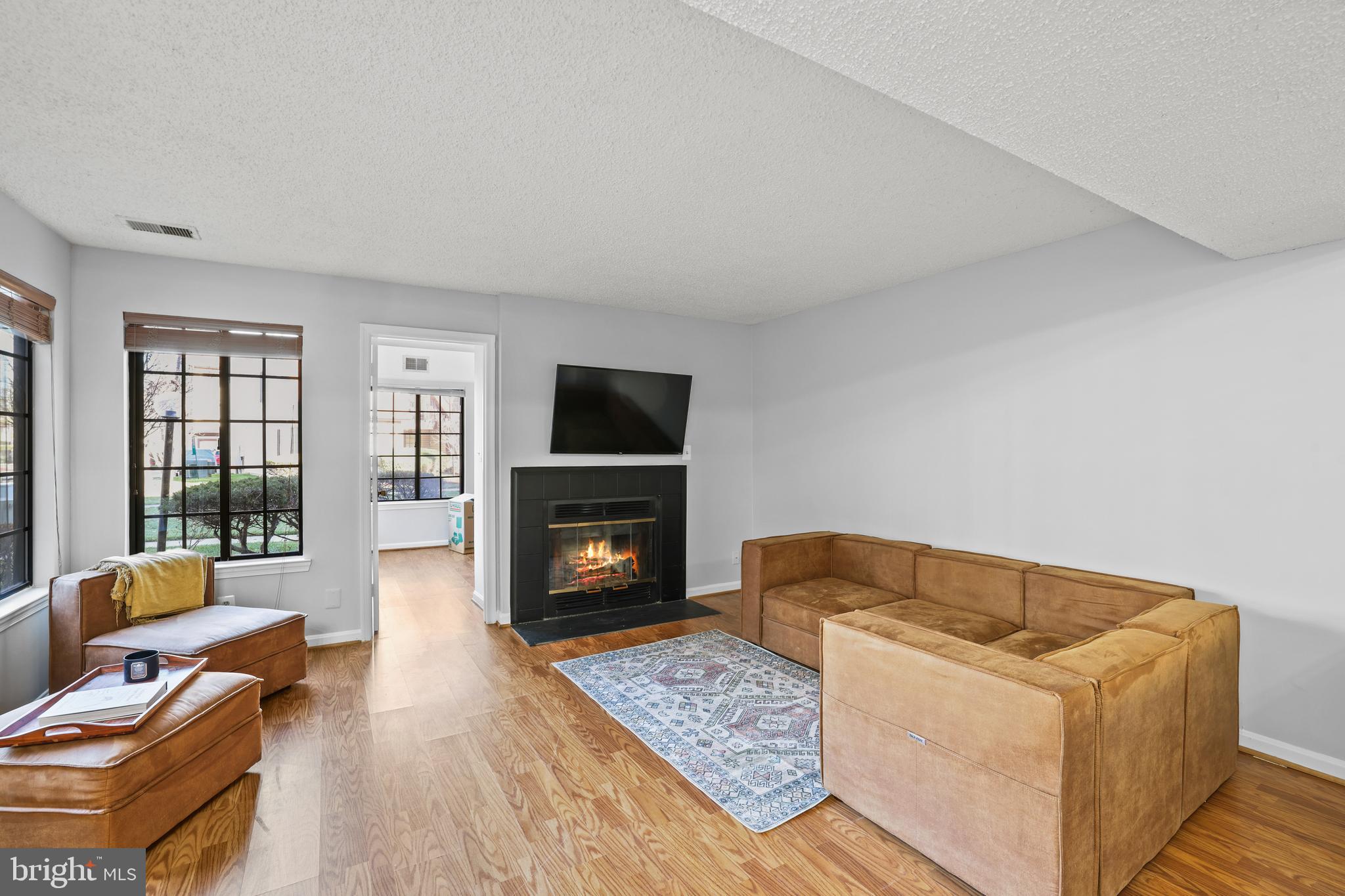 6017 Curtier DRIVE Unit: 6017A