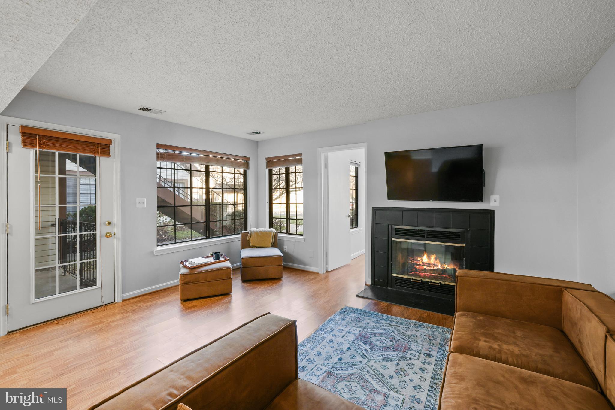 6017 Curtier DRIVE Unit: 6017A