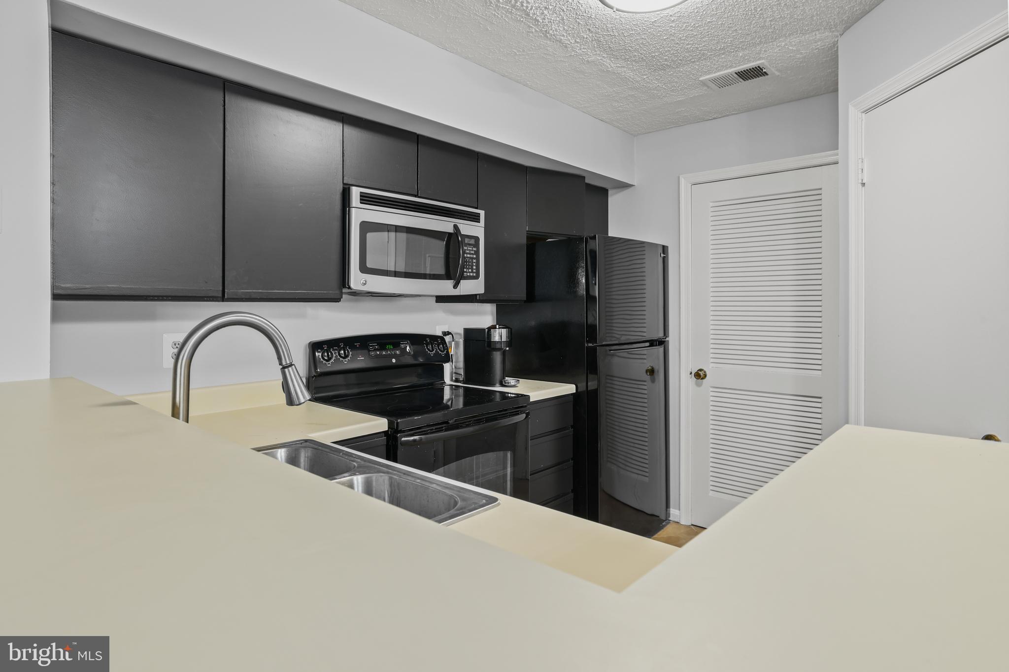 6017 Curtier DRIVE Unit: 6017A