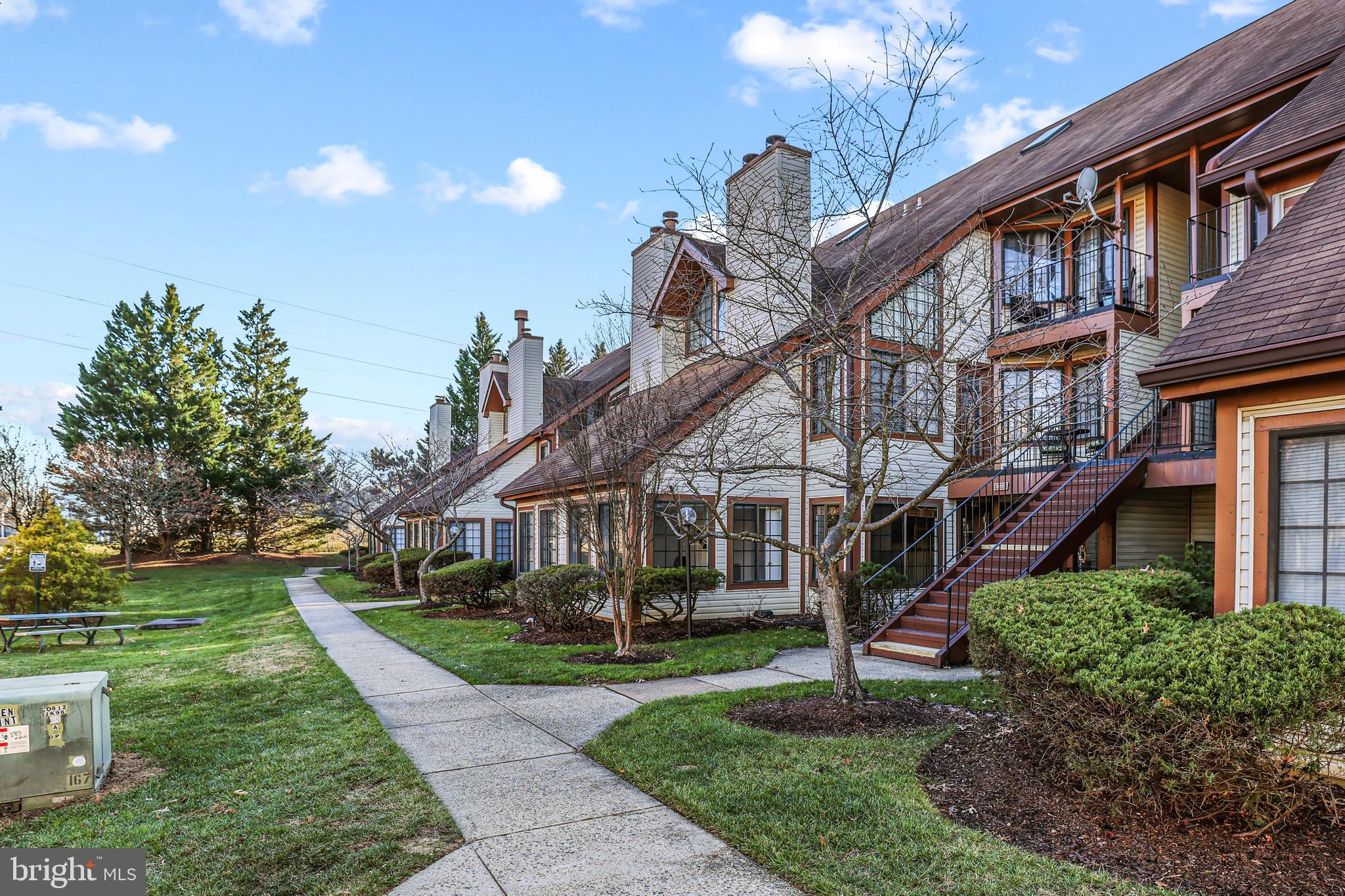 6017 Curtier DRIVE Unit: 6017A