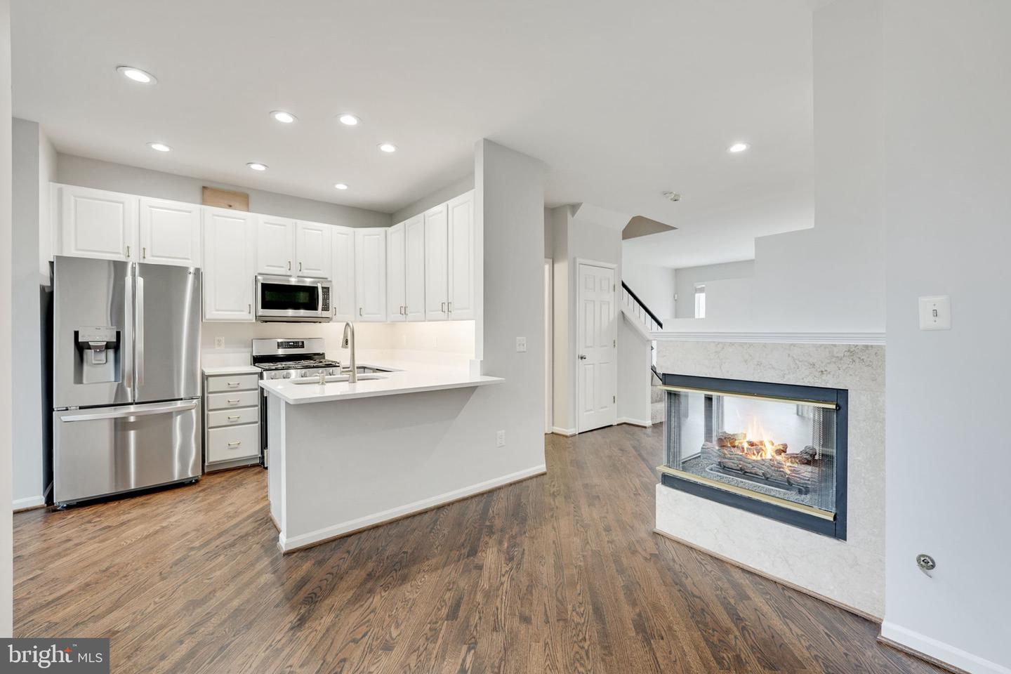 1207 Wild Hawthorn WAY
