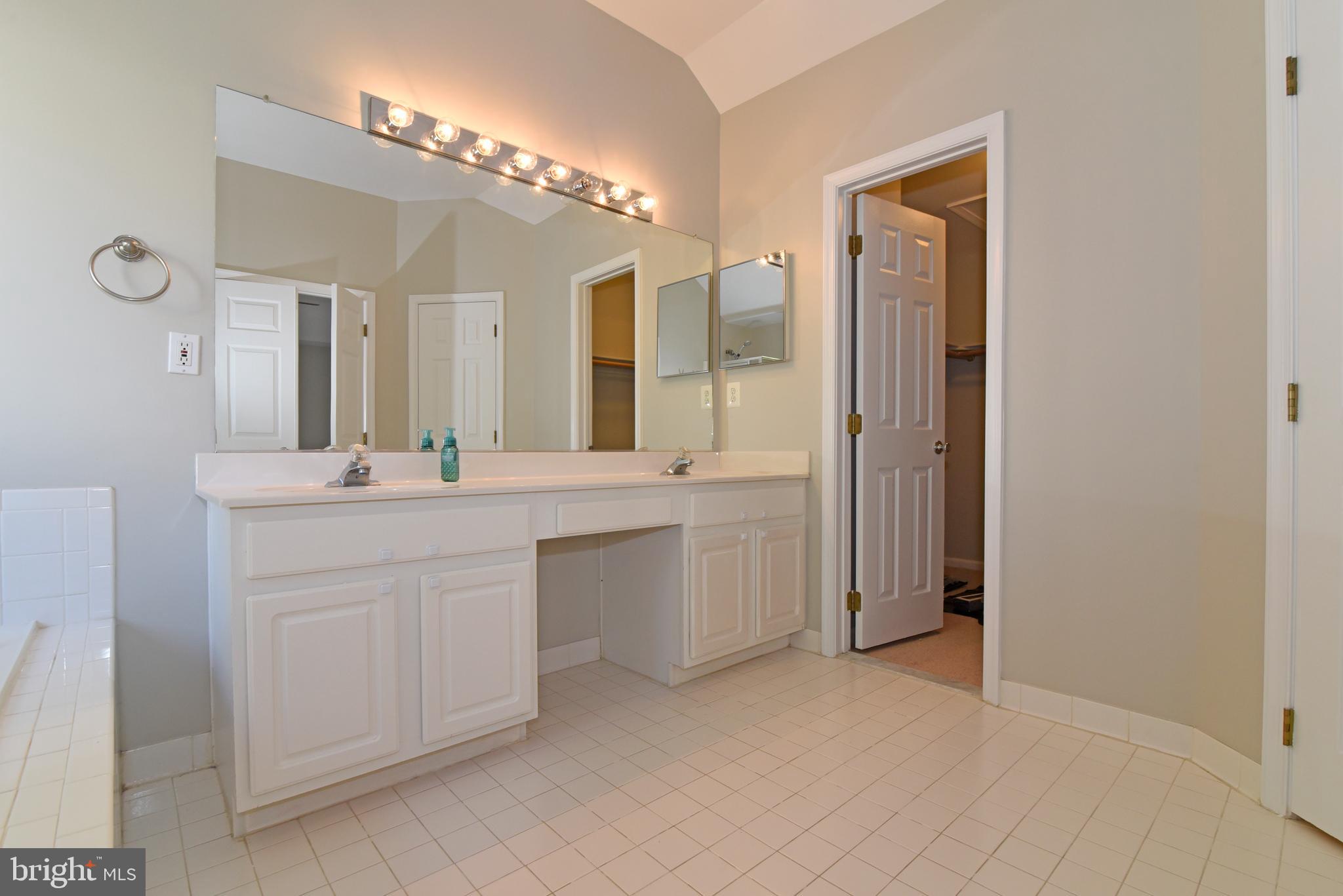 4167 Calais Point Ct