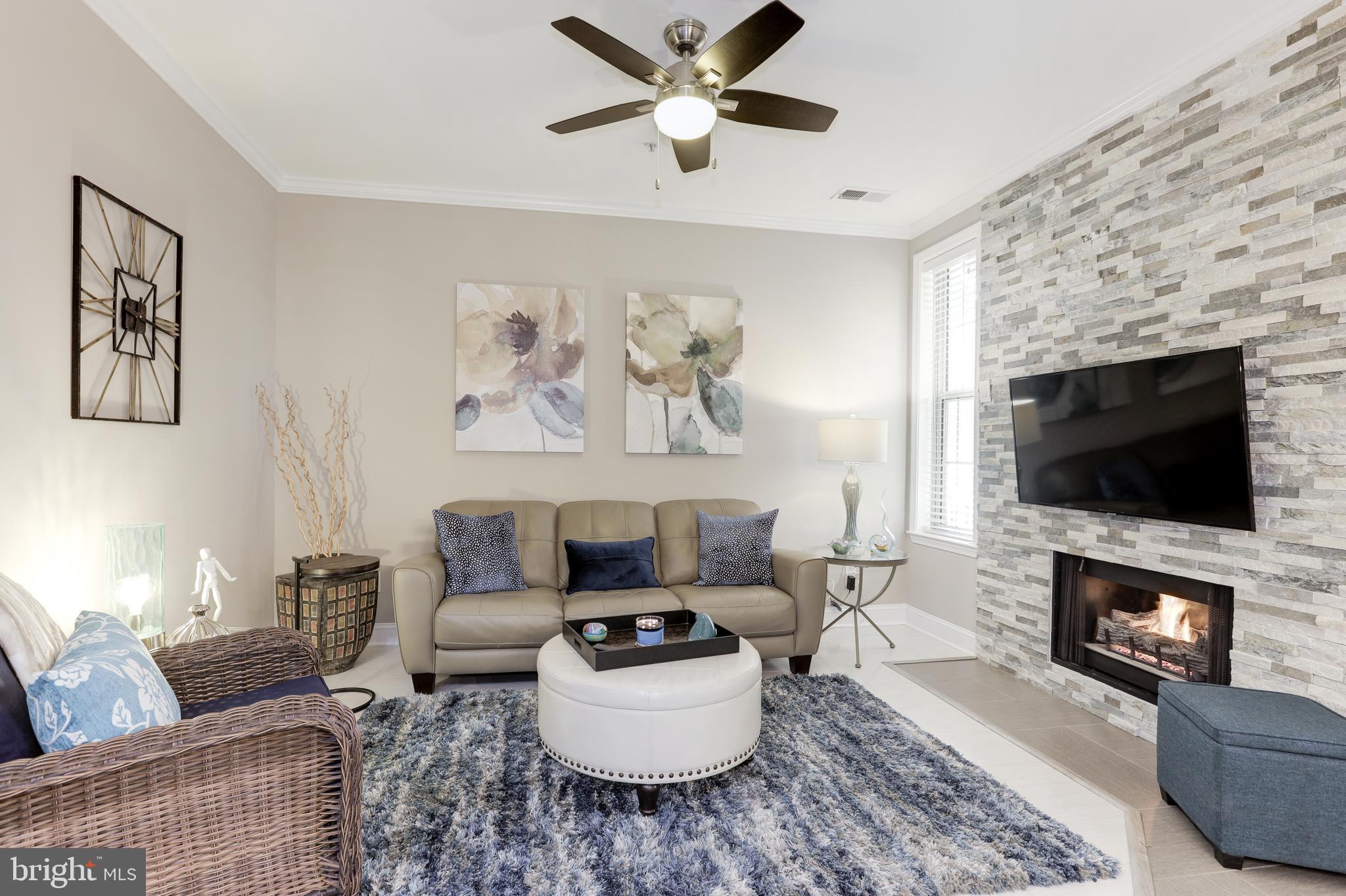 1353 Garden Wall Cir #601