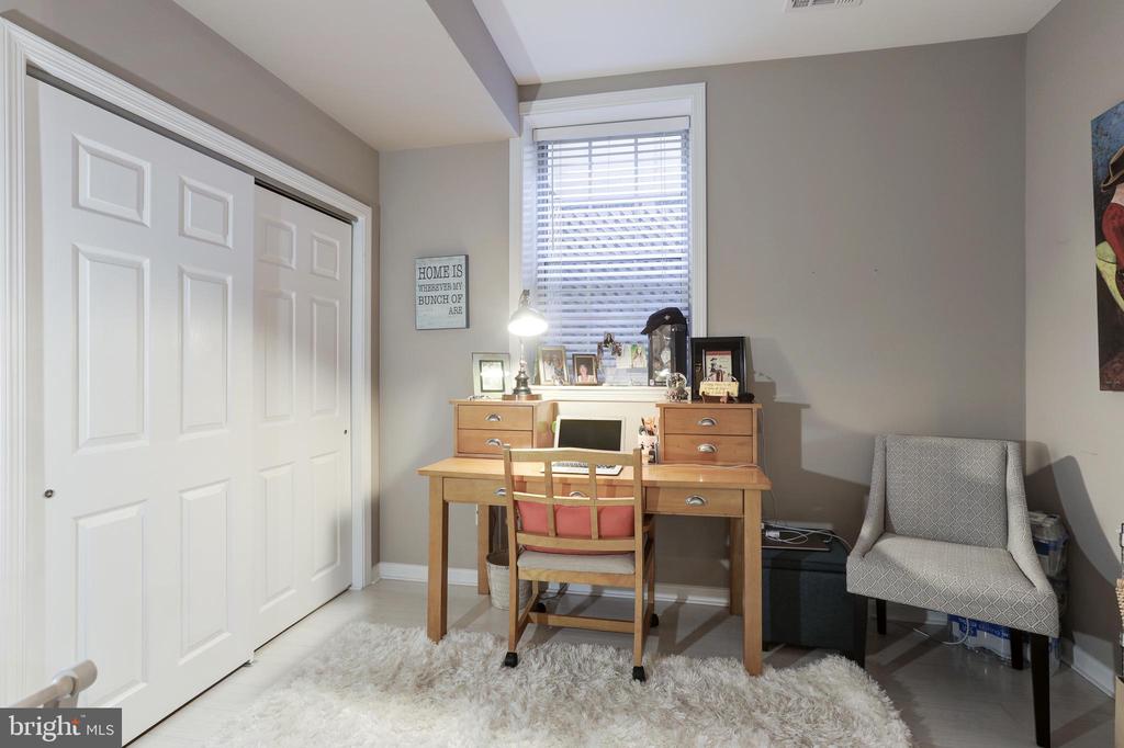 1353 Garden Wall Cir #601