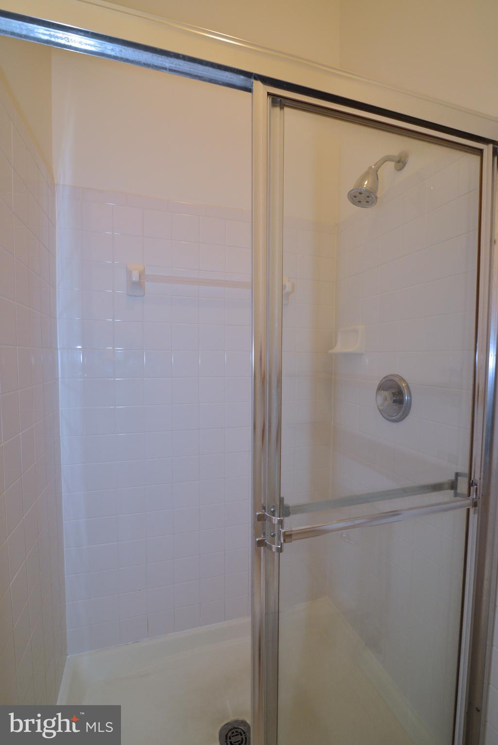 2516 ISHAM RANDOLPH DR