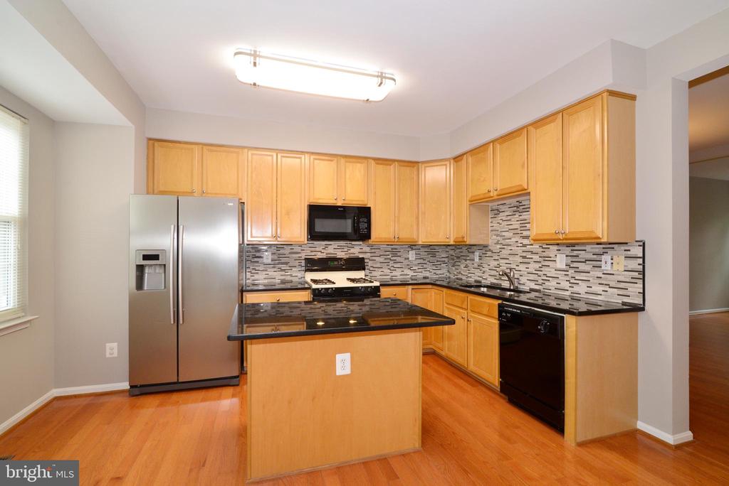 2516 ISHAM RANDOLPH DR
