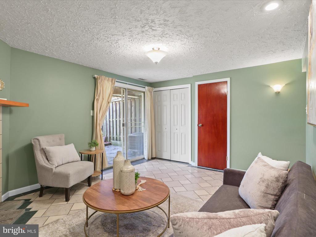 14566 Olde Kent Rd