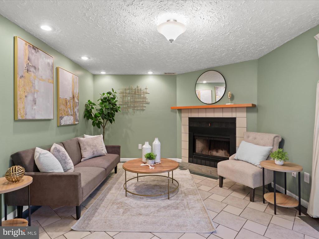 14566 Olde Kent Rd