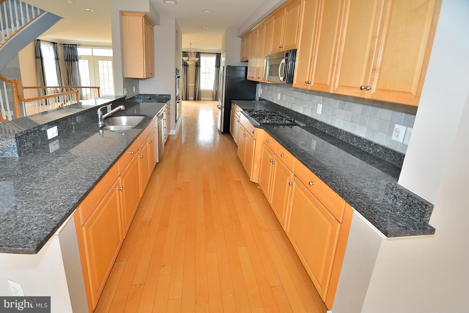 100 HERNDON MILL CIR