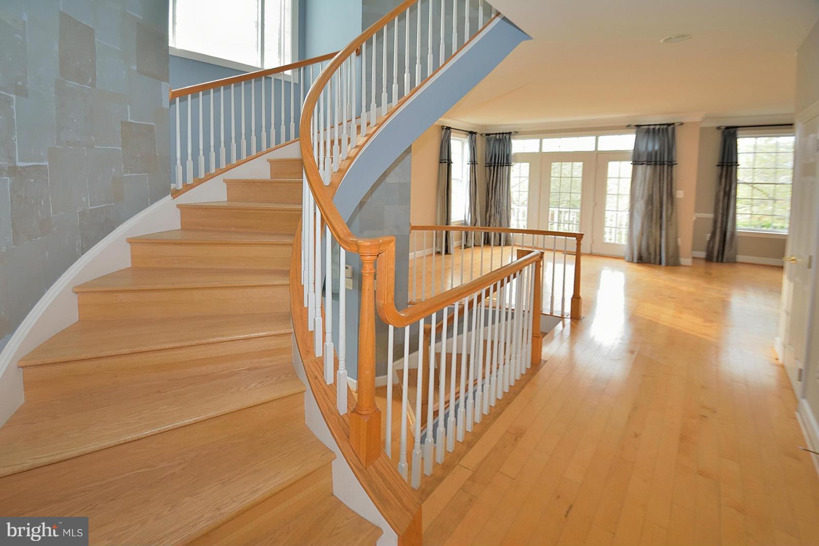 100 HERNDON MILL CIR