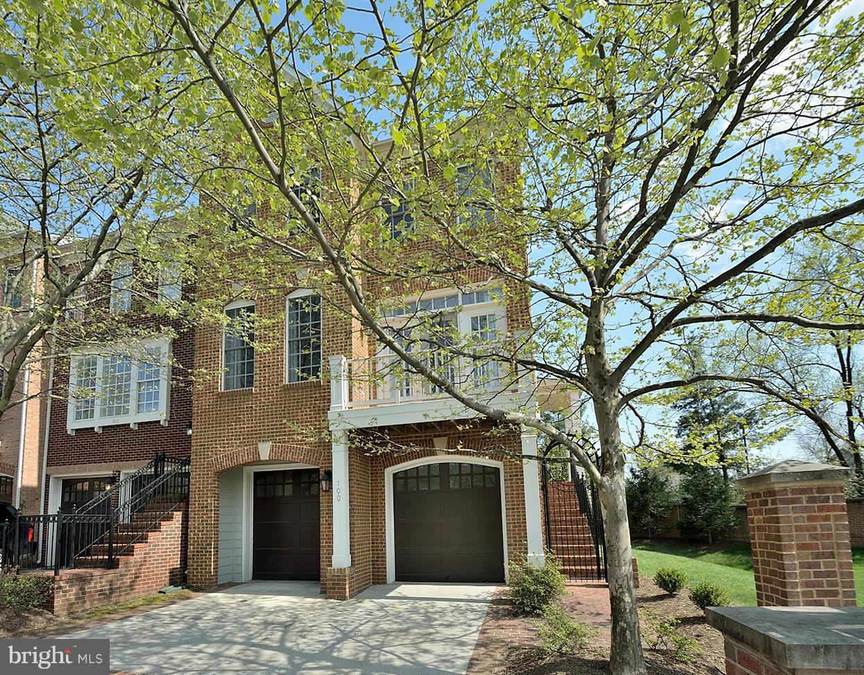 100 HERNDON MILL CIR