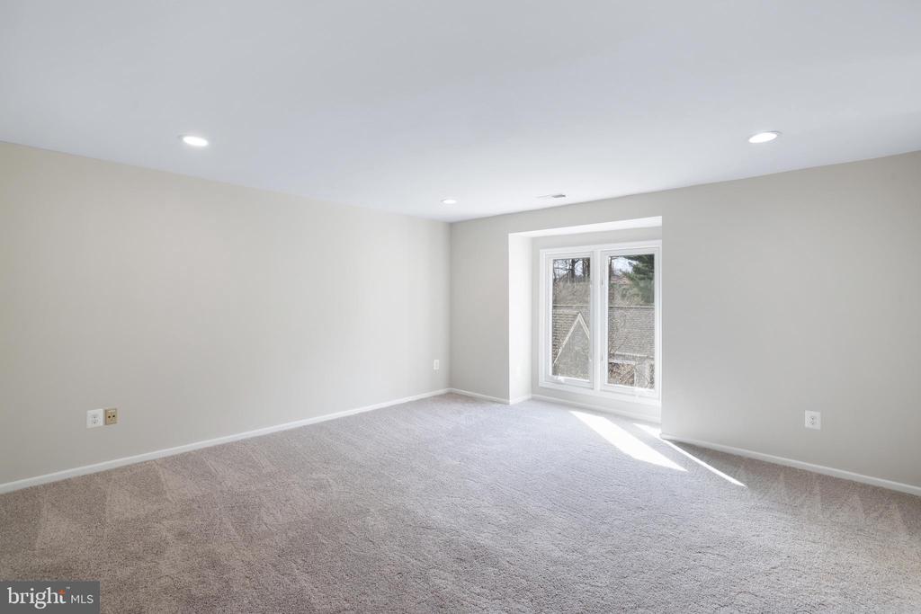 3959 Acorn Ridge Ct