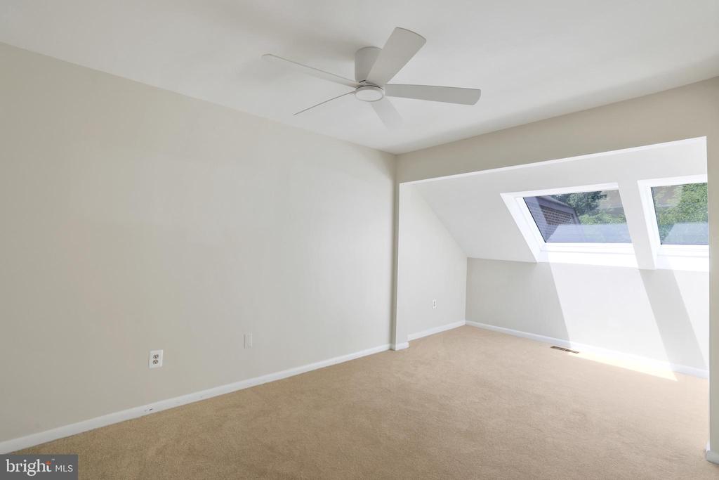 11311 HARBORSIDE CLUSTER
