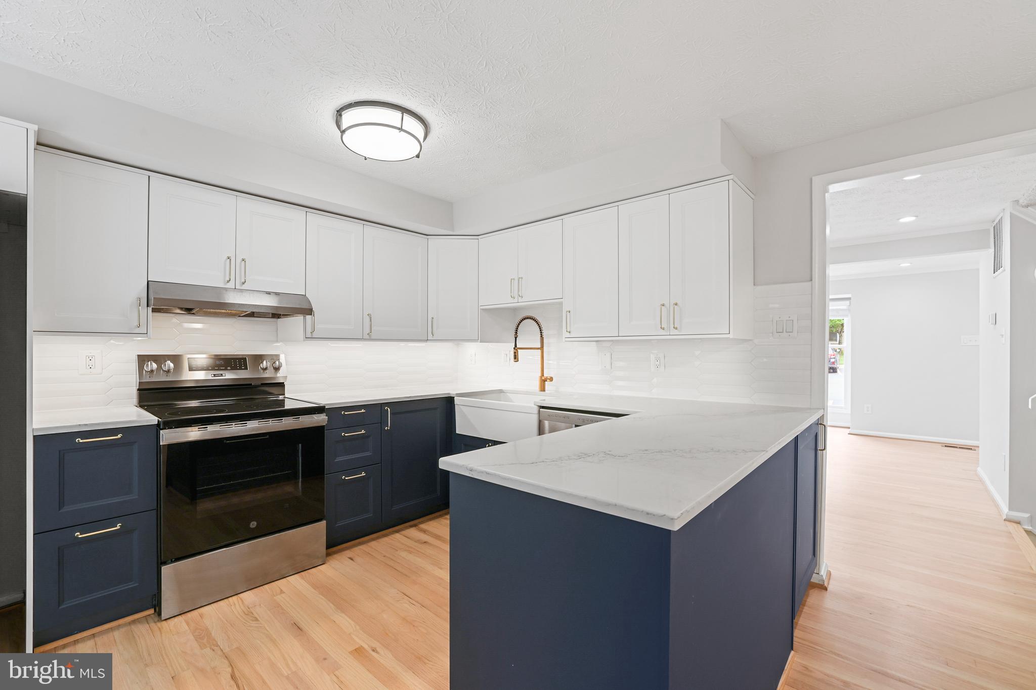 1526 Poplar Grove Dr