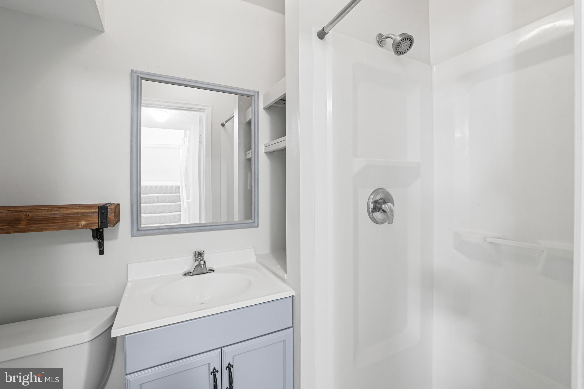 1526 Poplar Grove Dr