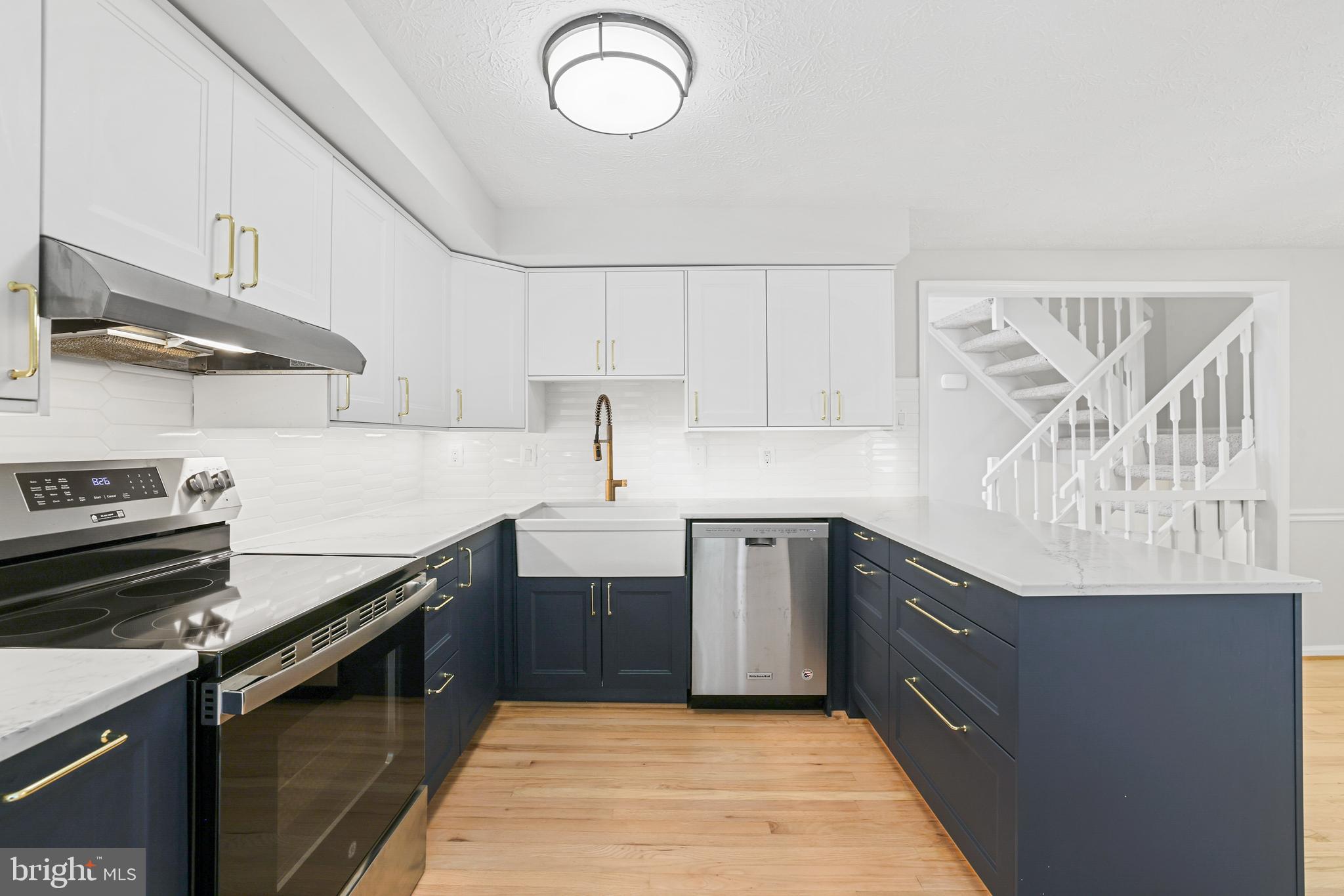 1526 Poplar Grove Dr