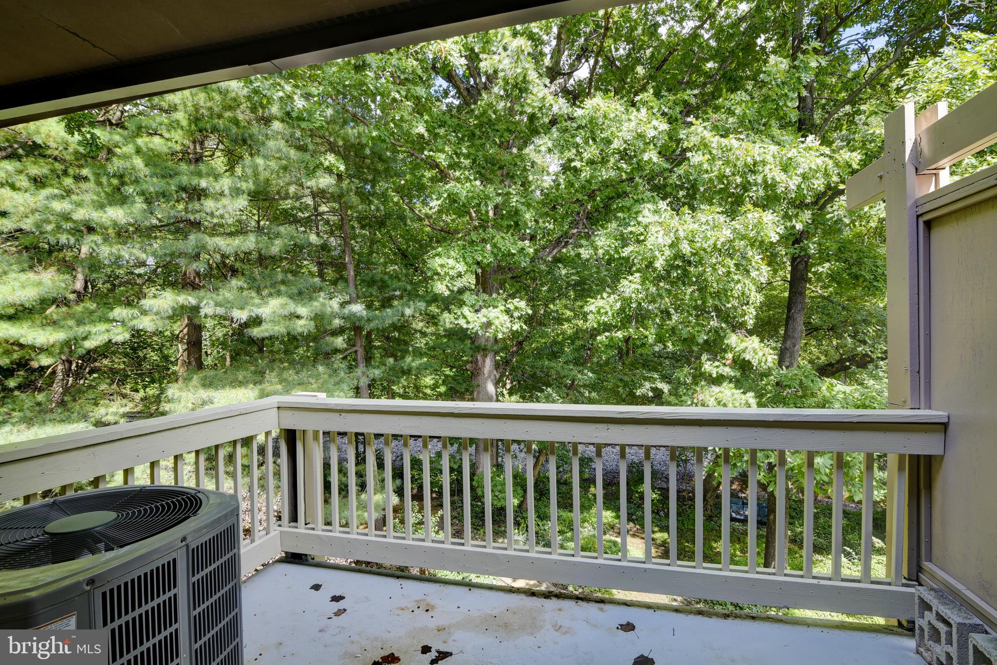 5806-Q ROYAL RIDGE DR #Q