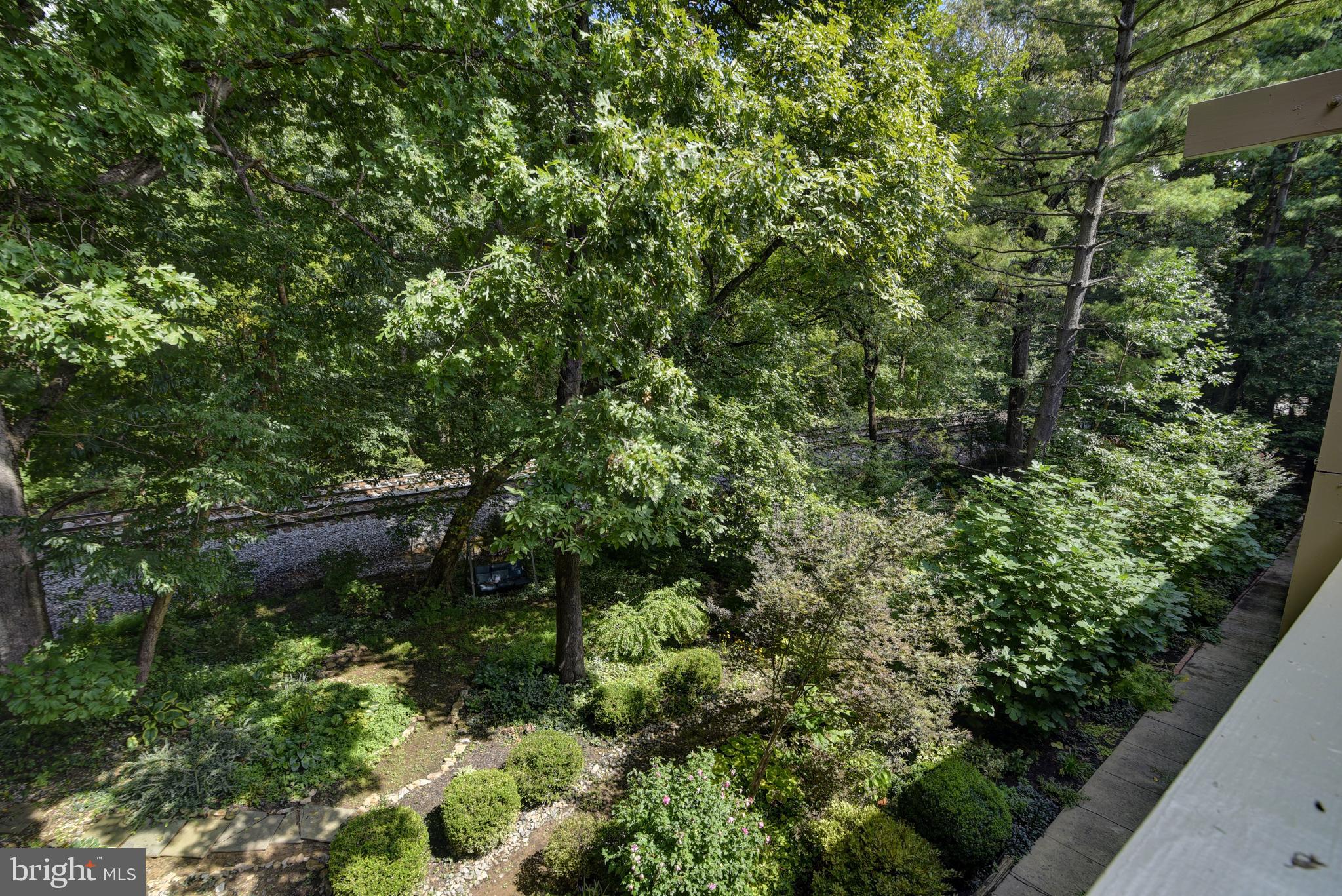 5806-Q ROYAL RIDGE DR #Q