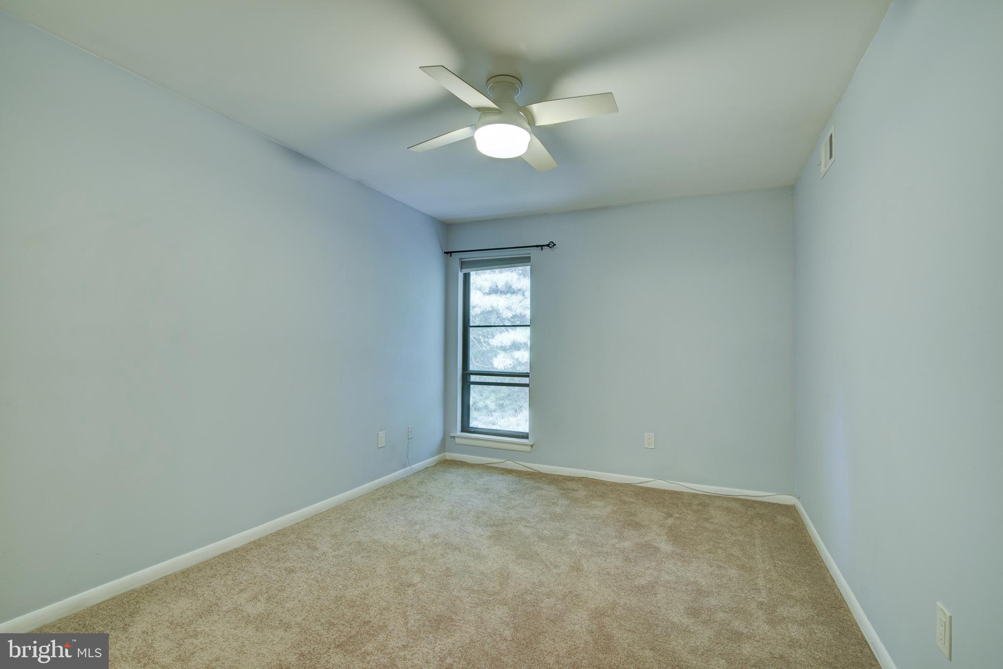 5806-Q ROYAL RIDGE DR #Q