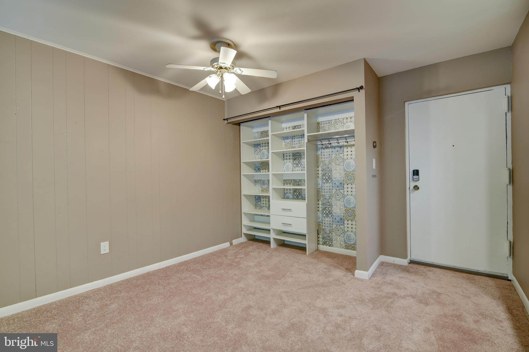 5806-Q ROYAL RIDGE DR #Q