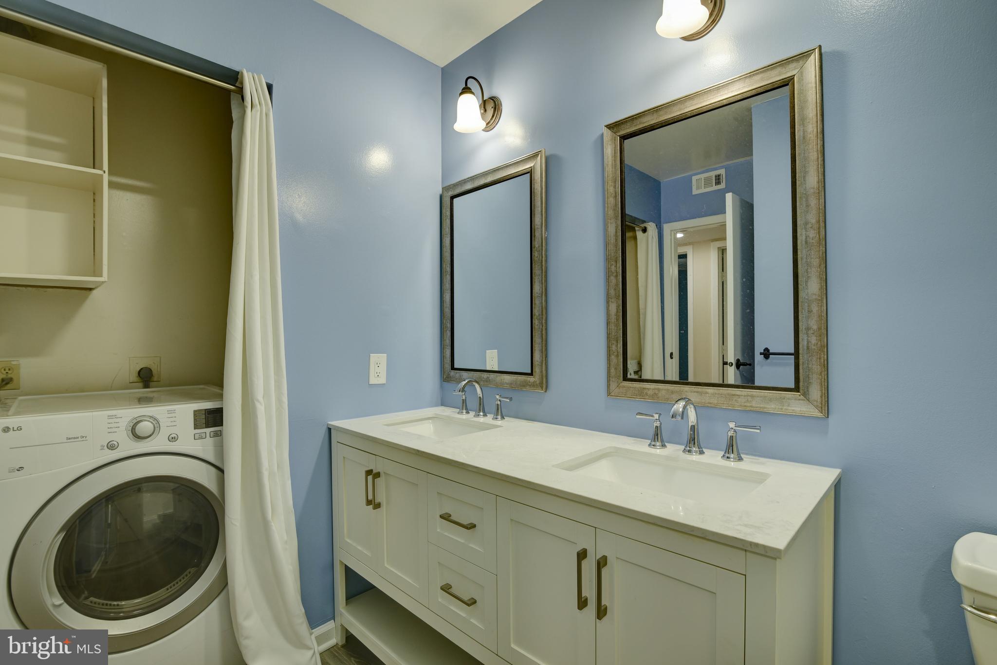 5806-Q ROYAL RIDGE DR #Q