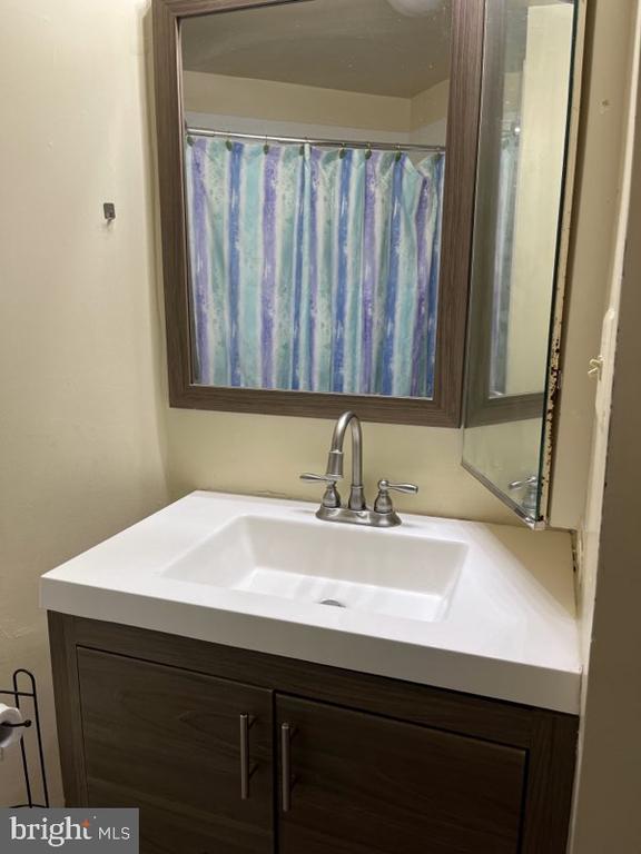11166 HARBOR COURT 1166