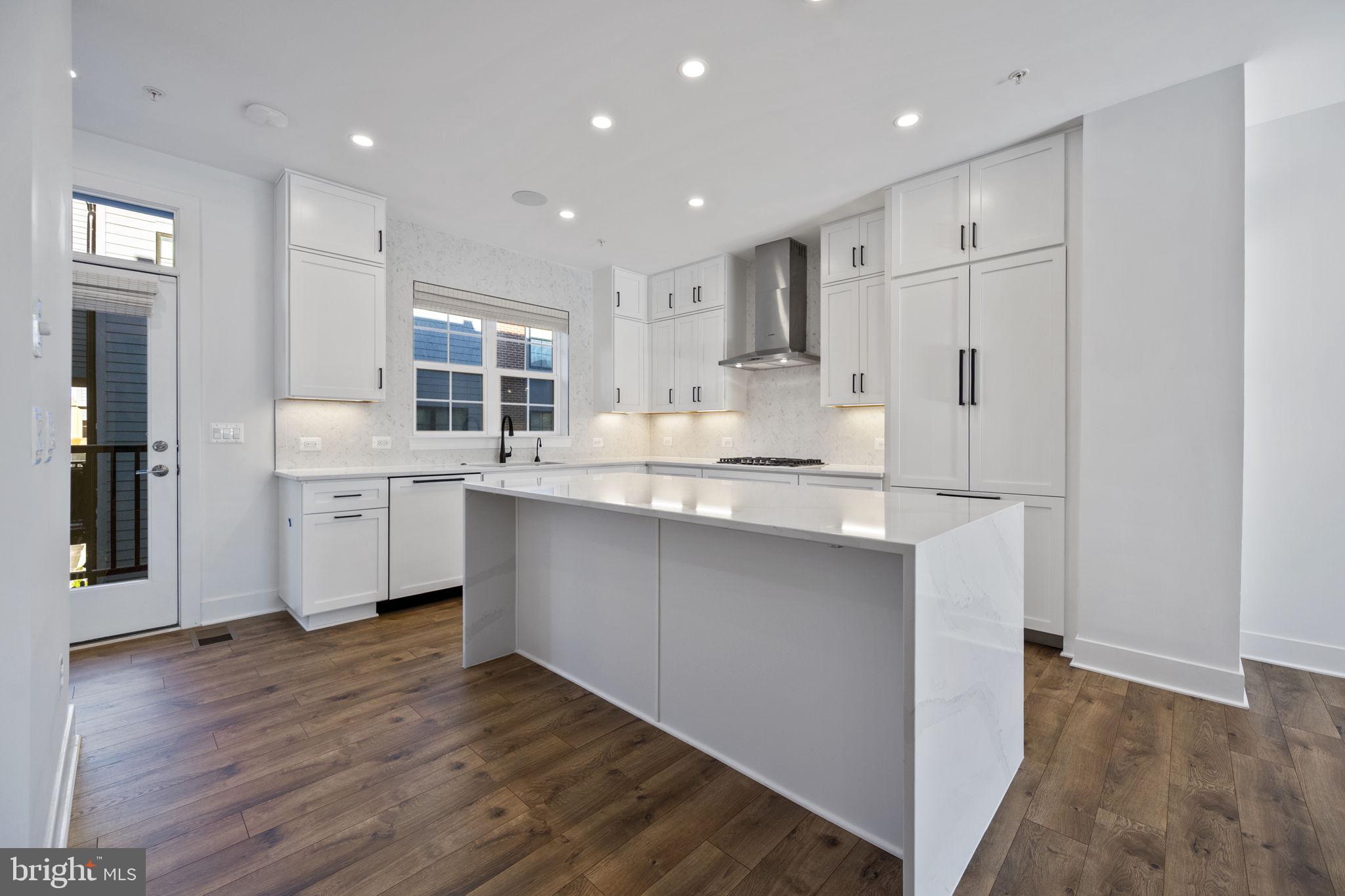 1832 MICHAEL FARADAY DRIVE