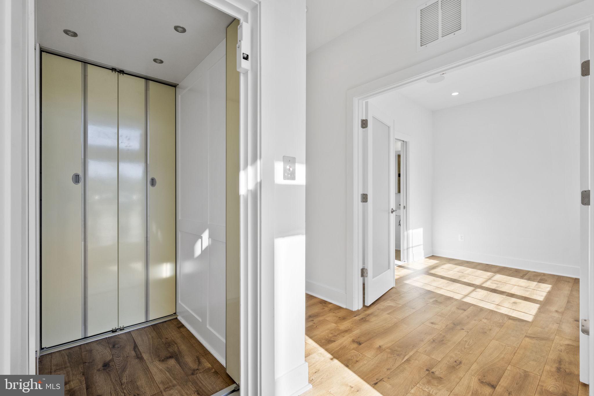 1832 MICHAEL FARADAY DRIVE