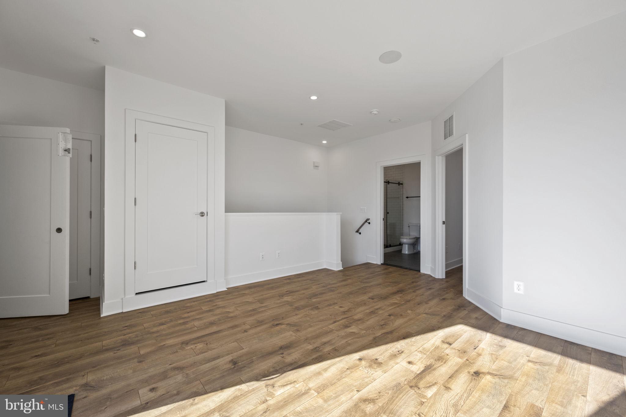 1832 MICHAEL FARADAY DRIVE