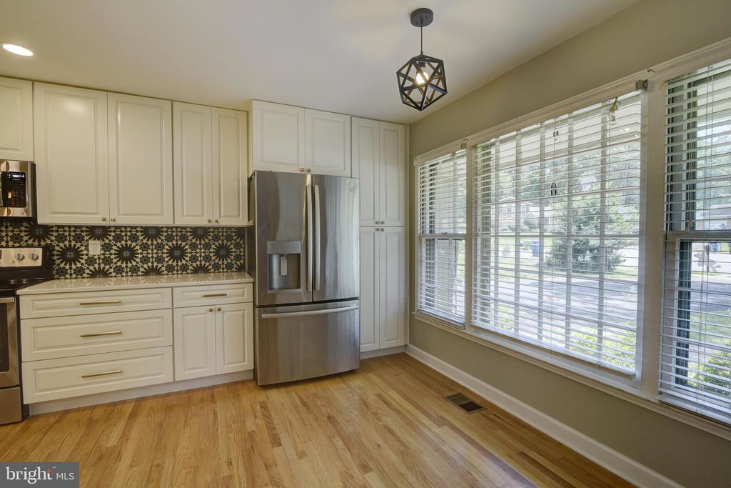 8521 TYSONS COURT
