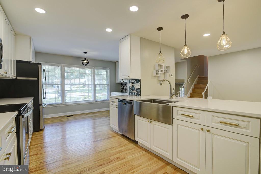 8521 TYSONS COURT