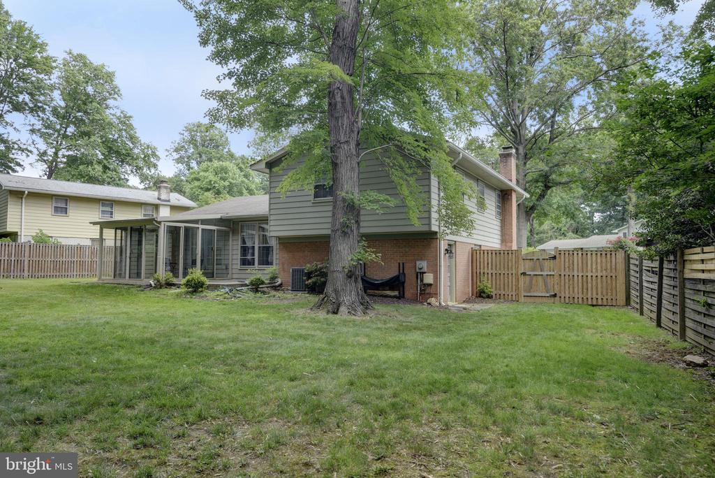 8521 TYSONS COURT