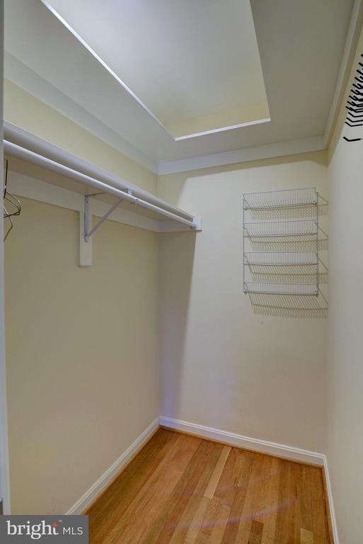 8521 TYSONS COURT