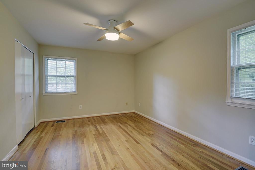 8521 TYSONS COURT